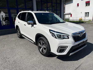 Subaru Forester Station 2.0i e-Boxer Luxury
