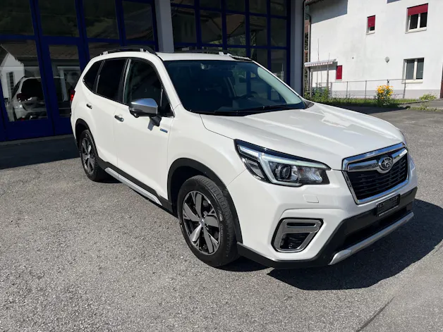 Subaru Forester Station 2.0i e-Boxer Luxury