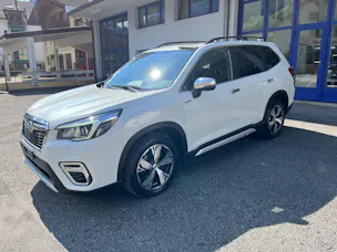 Subaru Forester Station 2.0i e-Boxer Luxury