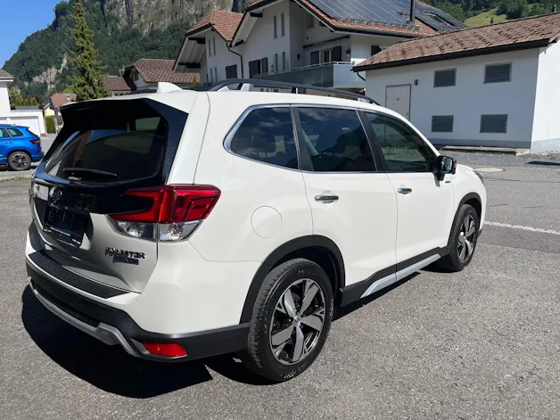 Subaru Forester Station 2.0i e-Boxer Luxury