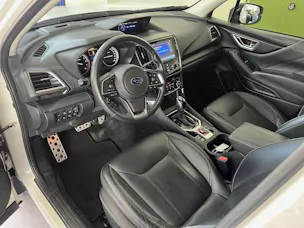 Subaru Forester Station 2.0i e-Boxer Luxury