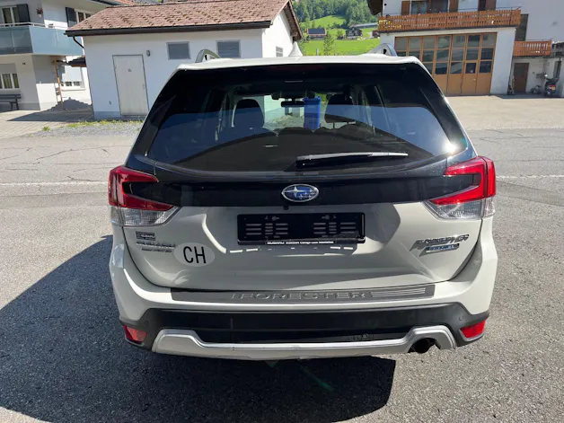 Subaru Forester Station 2.0i e-Boxer Luxury
