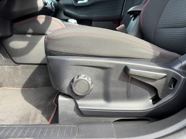 image du véhicule FORD KUGA