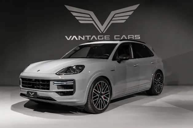 PORSCHE Cayenne 4.0 V8 Turbo E-Hybrid