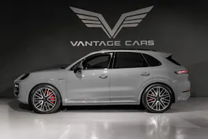 PORSCHE Cayenne 4.0 V8 Turbo E-Hybrid