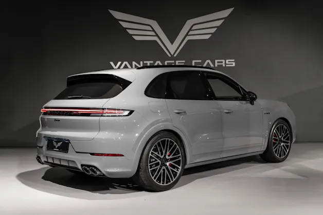PORSCHE Cayenne 4.0 V8 Turbo E-Hybrid