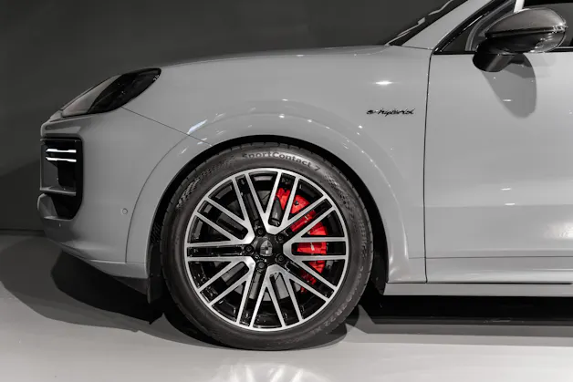 PORSCHE Cayenne 4.0 V8 Turbo E-Hybrid