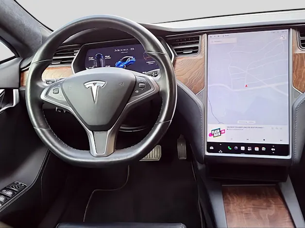Tesla Model S Long Range