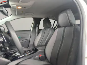 PEUGEOT 208 1.2 PureTech 100 Allure