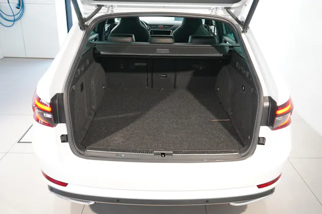 SKODA Superb Combi 1.4 TSI PHEV SportLine DSG