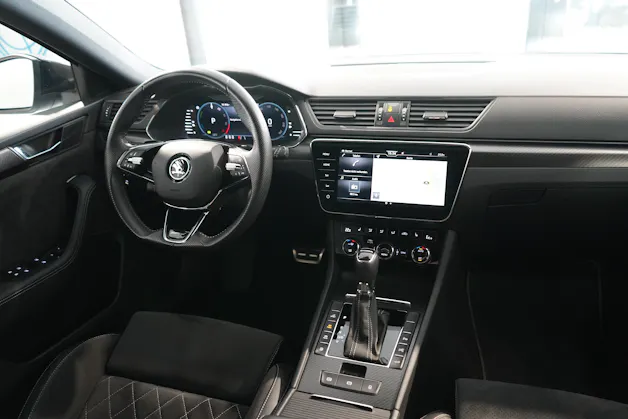 SKODA Superb Combi 1.4 TSI PHEV SportLine DSG