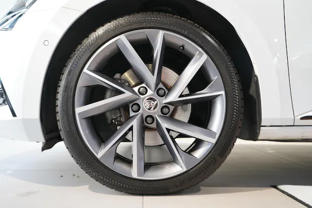 SKODA Superb Combi 1.4 TSI PHEV SportLine DSG