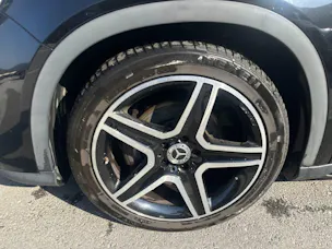 MERCEDES-BENZ GLA 220 AMG Line 4m