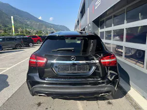 MERCEDES-BENZ GLA 220 AMG Line 4m