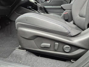 https://vehicle.imgix.net/4440370/b41f0396-9f51-41dc-8b84-e99d54092e76.jpg