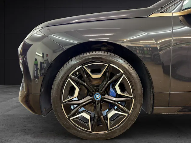 BMW iX xDrive40