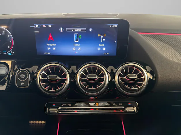 MERCEDES-BENZ GLA 35 AMG 4matic