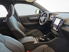 immagine del veicolo VOLVO XC40 2.0 B4 MH Ultimate Dark AWD