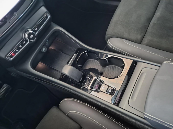 immagine del veicolo VOLVO XC40