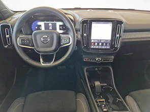 immagine del veicolo VOLVO XC40 2.0 B4 MH Ultimate Dark AWD