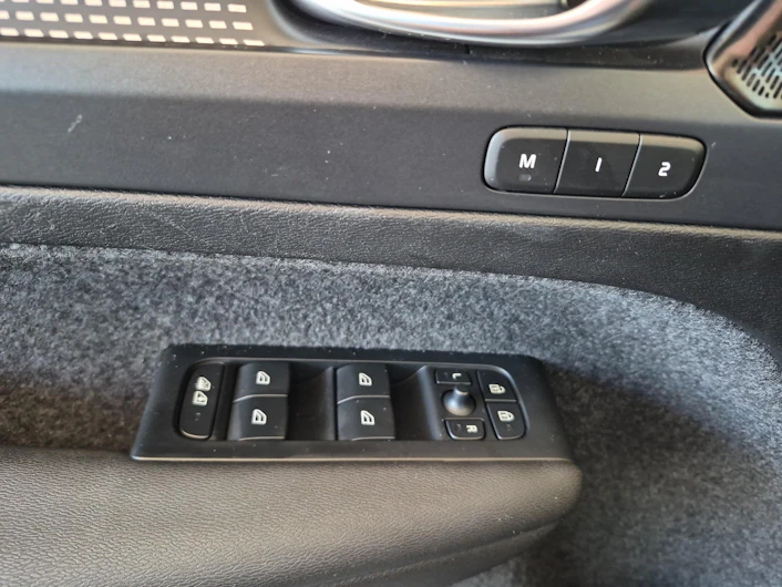 immagine del veicolo VOLVO XC40