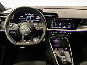 https://vehicle.imgix.net/4440453/2e61b718-4eff-4e1c-bbcf-725dc71b256c.jpg