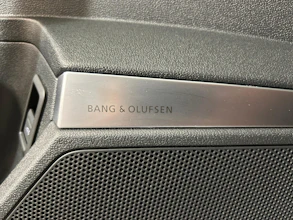 https://vehicle.imgix.net/4440453/ff8ade93-1408-4860-8642-1da5511534ec.jpg