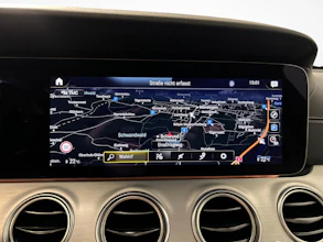 https://vehicle.imgix.net/4440461/216d7bfe-471b-47b6-ab96-3e26c5e24556.jpg