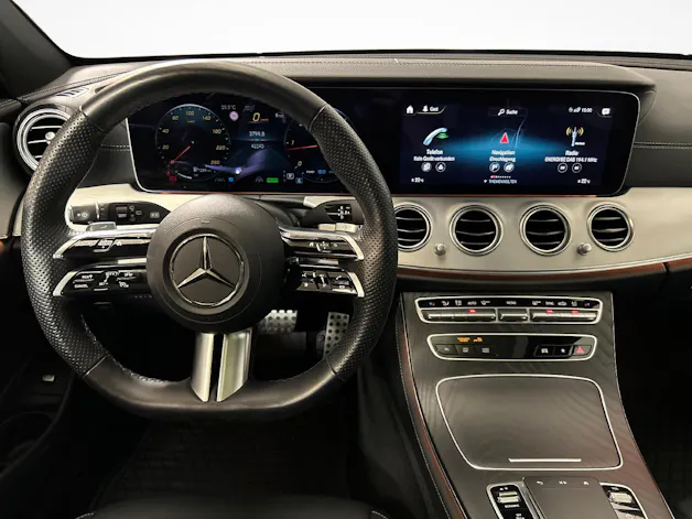 MERCEDES-BENZ E 220 d AMG Line 4matic Kombi