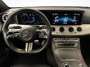 image du véhicule MERCEDES-BENZ E 220 d AMG Line 4matic Kombi