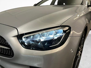 image du véhicule MERCEDES-BENZ E 220 d AMG Line 4matic Kombi