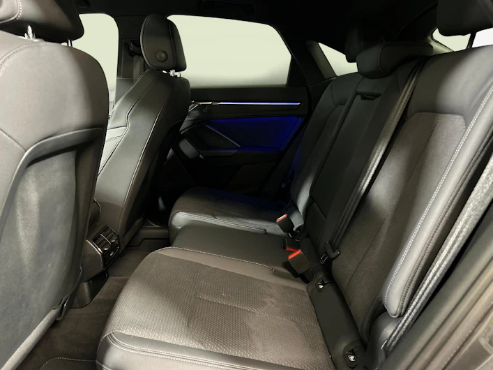 Fahrzeugbild AUDI Q3