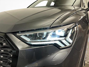 https://vehicle.imgix.net/4440462/7dedfa15-c07e-4517-86f1-a2e7070e9ef9.jpg