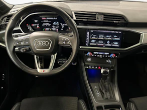 https://vehicle.imgix.net/4440462/93f386fb-3eb6-4e93-b2e5-e0b9431a873d.jpg