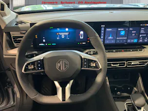 MG HS 1.5 Hybrid Luxury