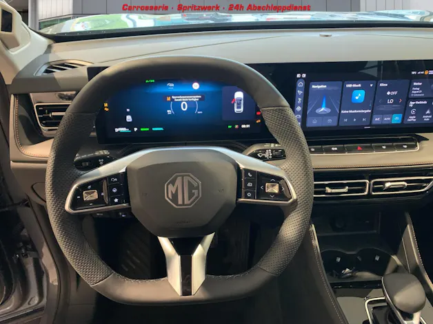 MG HS 1.5 Hybrid Luxury
