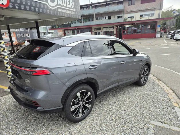 MG HS 1.5 Hybrid Luxury