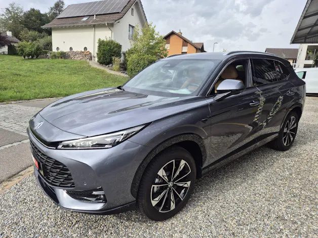 MG HS 1.5 Hybrid Luxury