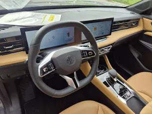 MG HS 1.5 Hybrid Luxury