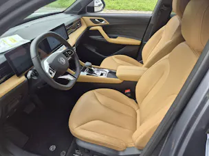 MG HS 1.5 Hybrid Luxury