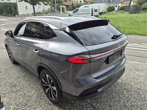 MG HS 1.5 Hybrid Luxury