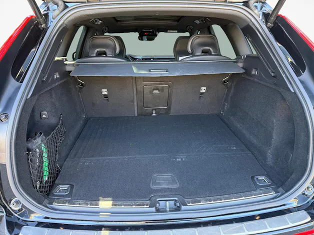 VOLVO XC60 2.0 T6 TE R-Design eAWD