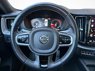 VOLVO XC60 2.0 T6 TE R-Design eAWD