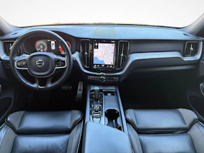 https://vehicle.imgix.net/4440583/dcf108b5-5fa3-4cb8-b5a8-d4da38577a79.jpg