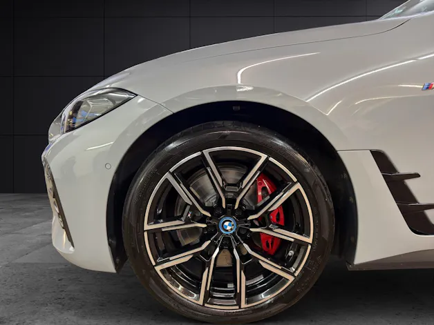BMW i4 M50
