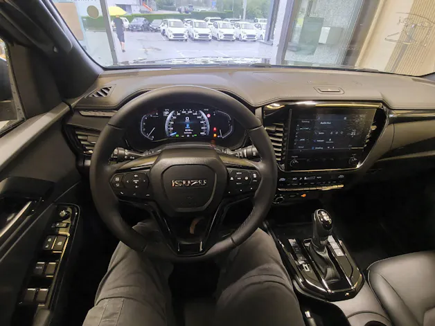 ISUZU D-Max Crew Pick-up 2.2 DDi Nitro Sport 4x4