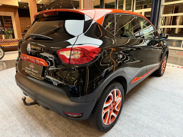 RENAULT Captur 1.2 TCe Dynamique EDC