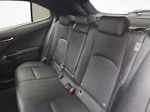 Fahrzeugbild LEXUS UX 300e Excellence