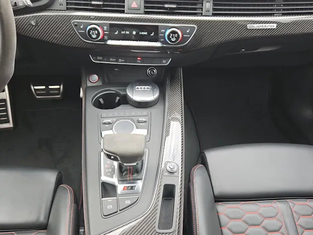AUDI RS4 Avant 2.9 V6 TFSI quattro T-Tronic