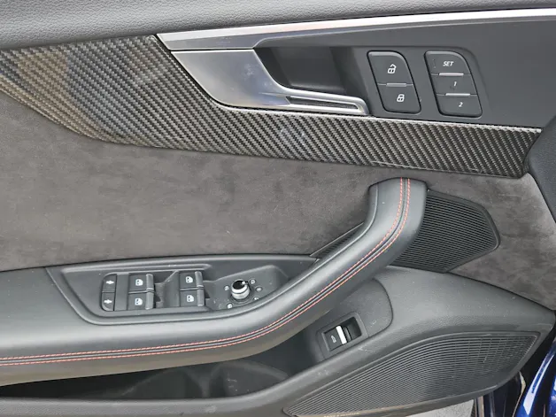 AUDI RS4 Avant 2.9 V6 TFSI quattro T-Tronic